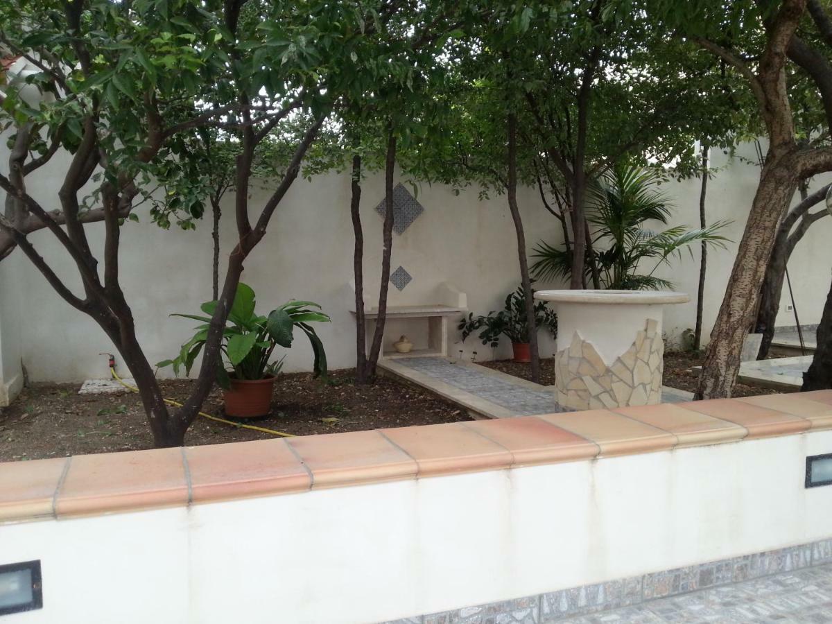 Il Giardinetto Acomodação com café da manhã Trapani Exterior foto